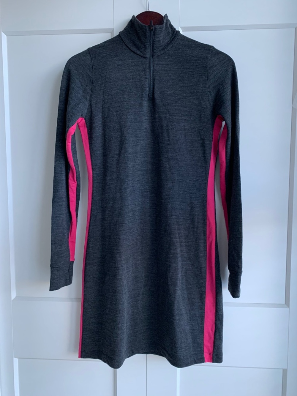 Icebreaker Women's Affinity Dress Quarter Zip Merino Wool Jet Heather  Pink M